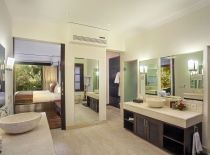 Villa Avalon I, Master Bathroom